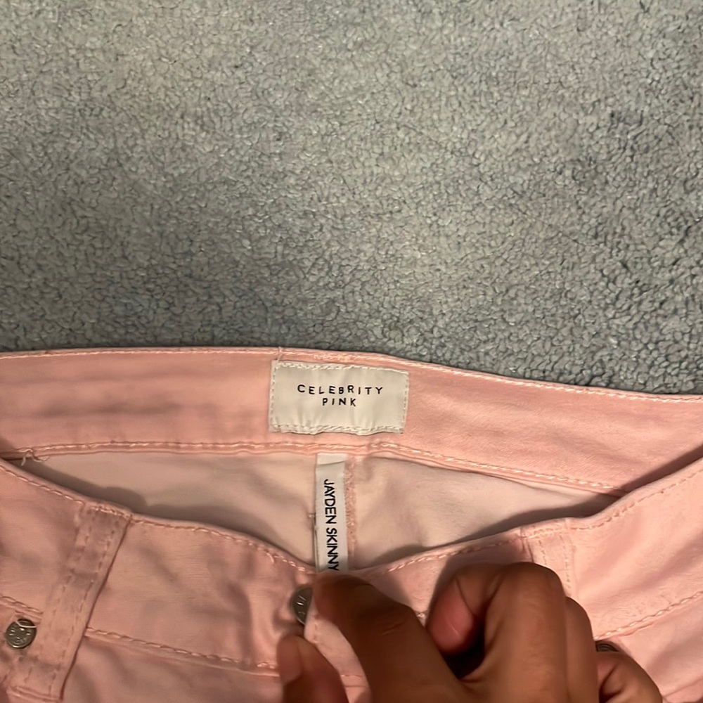 Light pink pants, size 3/26, used but still in good condition.